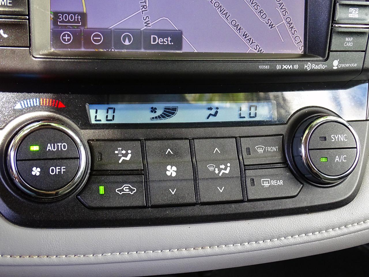 Toyota RAV4 XLE AWD (Natl) 2017