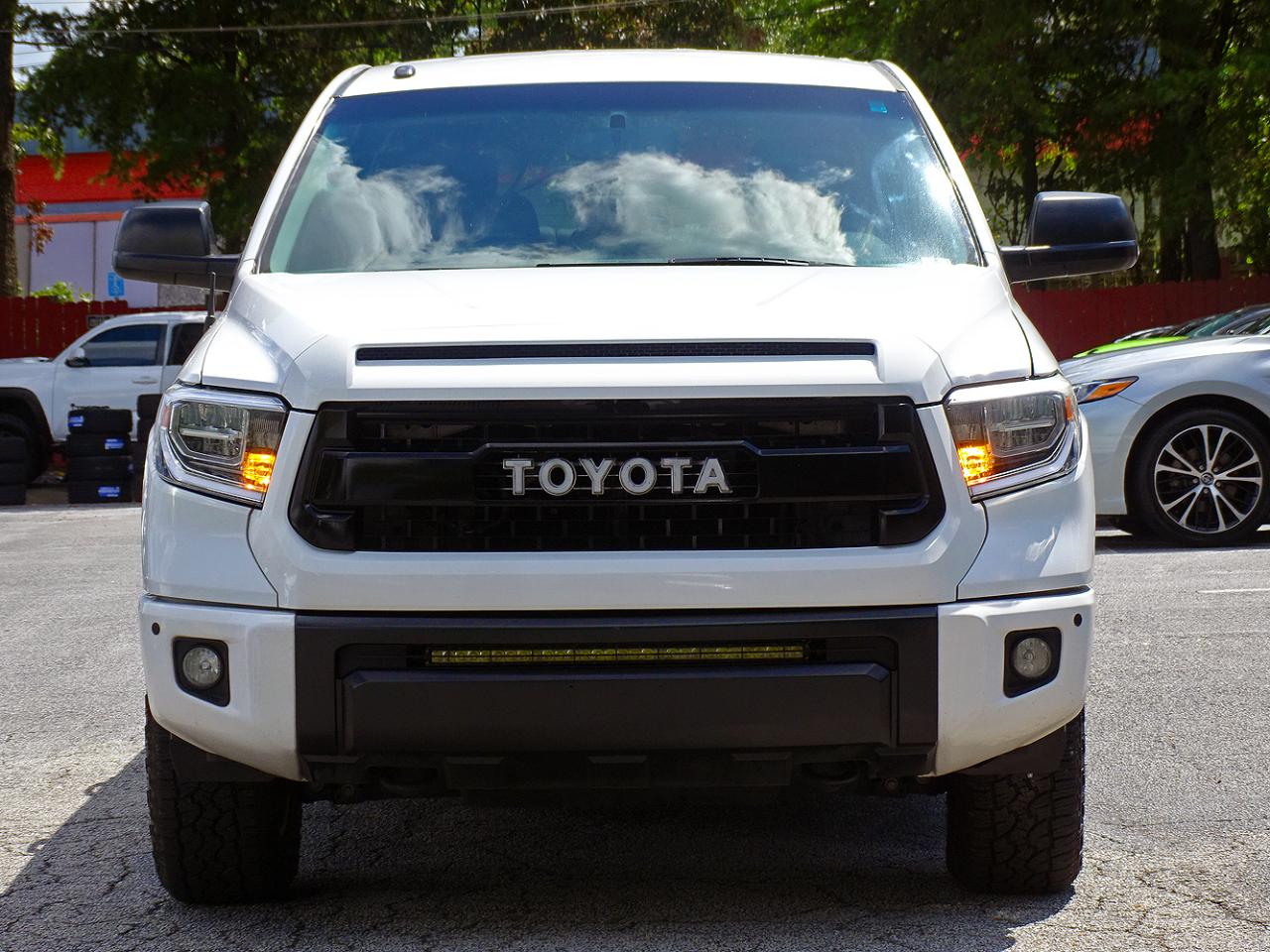 Toyota Tundra 4WD SR5 CrewMax 5.5' Bed 5.7L (Natl) 2017