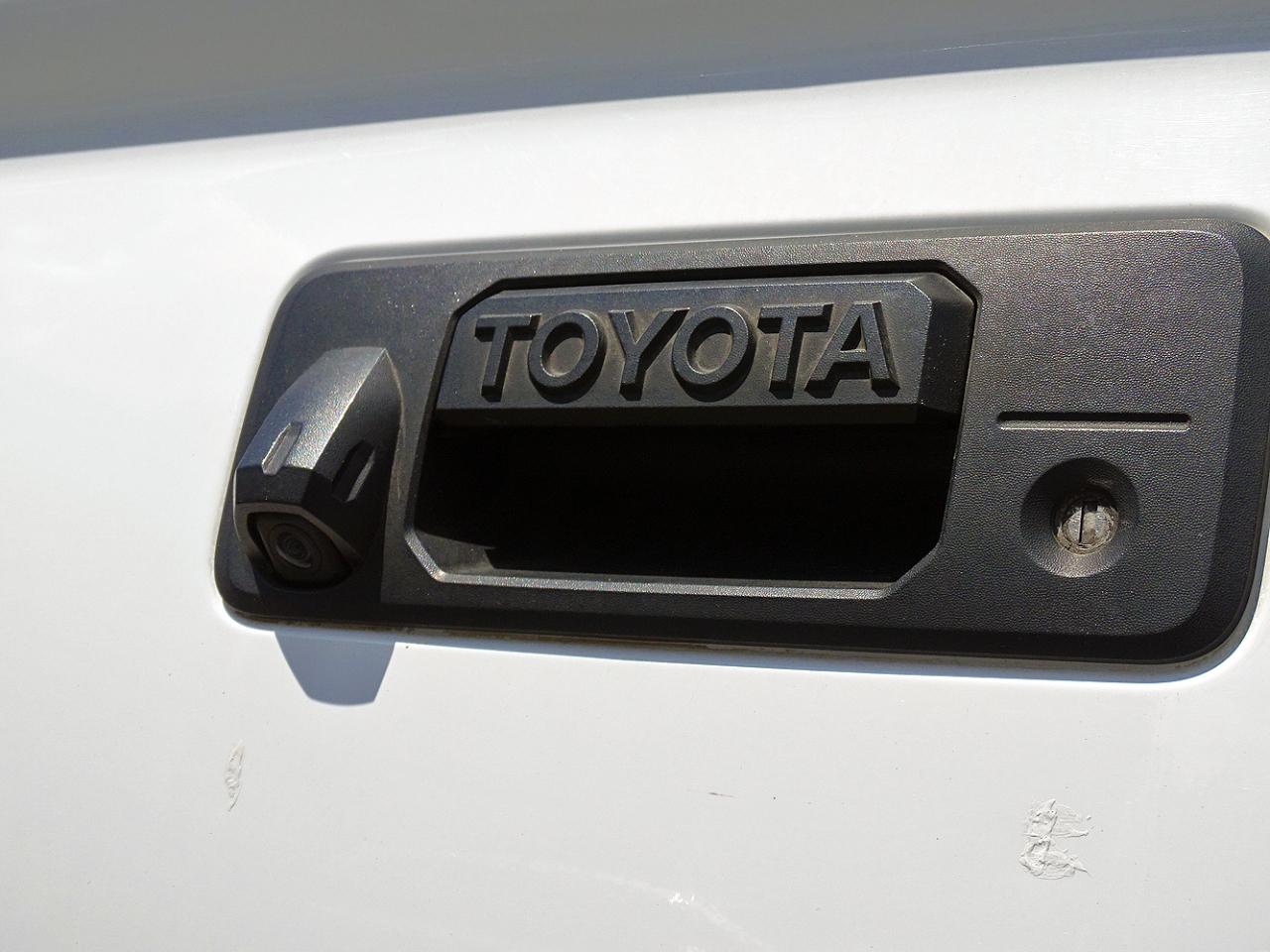 Toyota Tundra 4WD SR5 CrewMax 5.5' Bed 5.7L (Natl) 2017