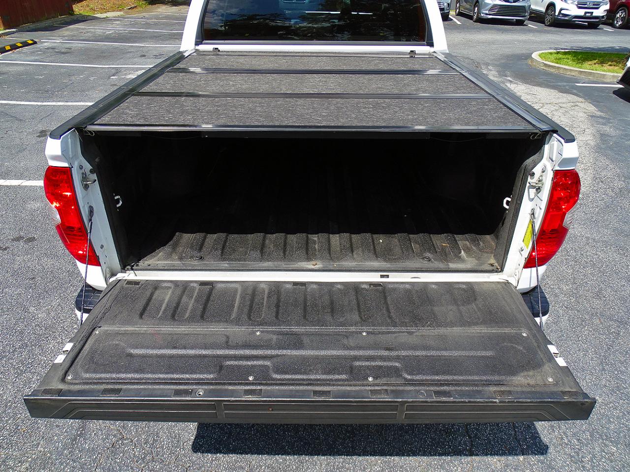 Toyota Tundra 4WD SR5 CrewMax 5.5' Bed 5.7L (Natl) 2017