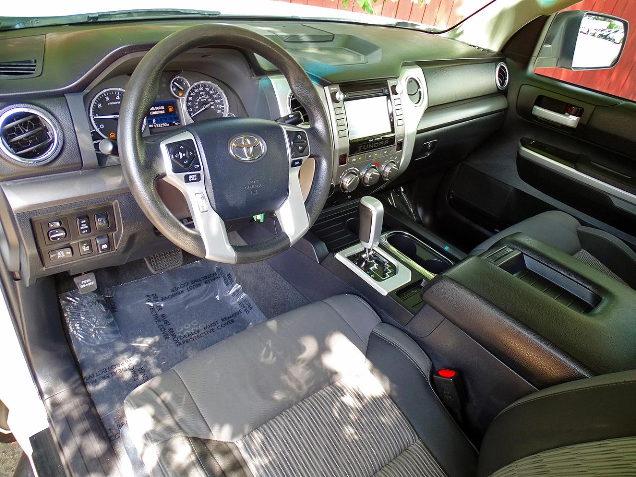 Toyota Tundra 4WD SR5 CrewMax 5.5' Bed 5.7L (Natl) 2017