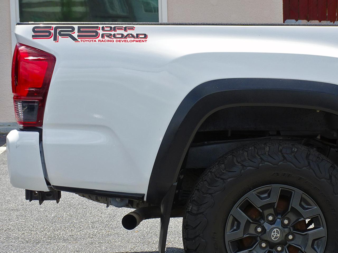 Toyota Tacoma 4WD  2021