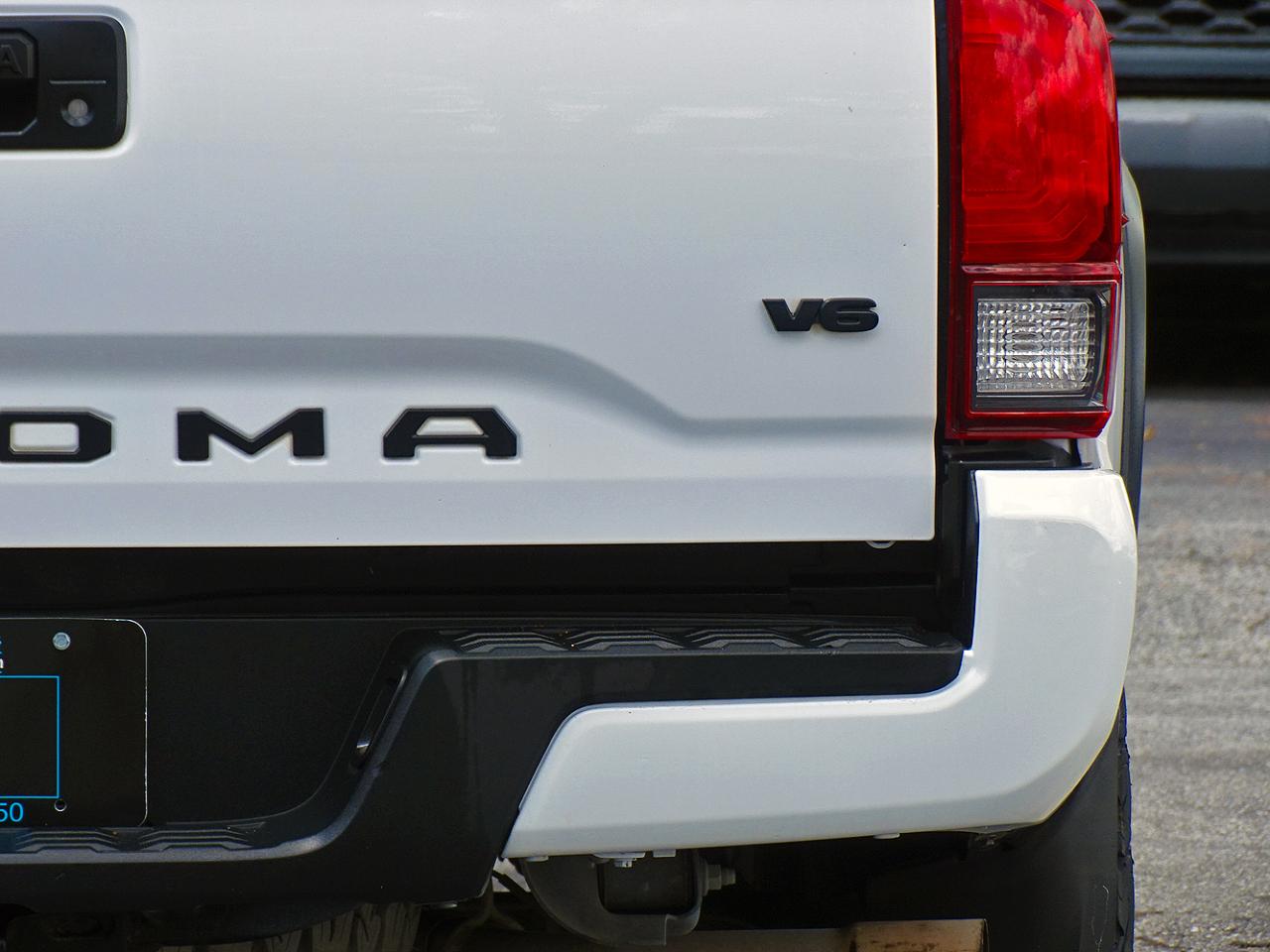 Toyota Tacoma 4WD  2021