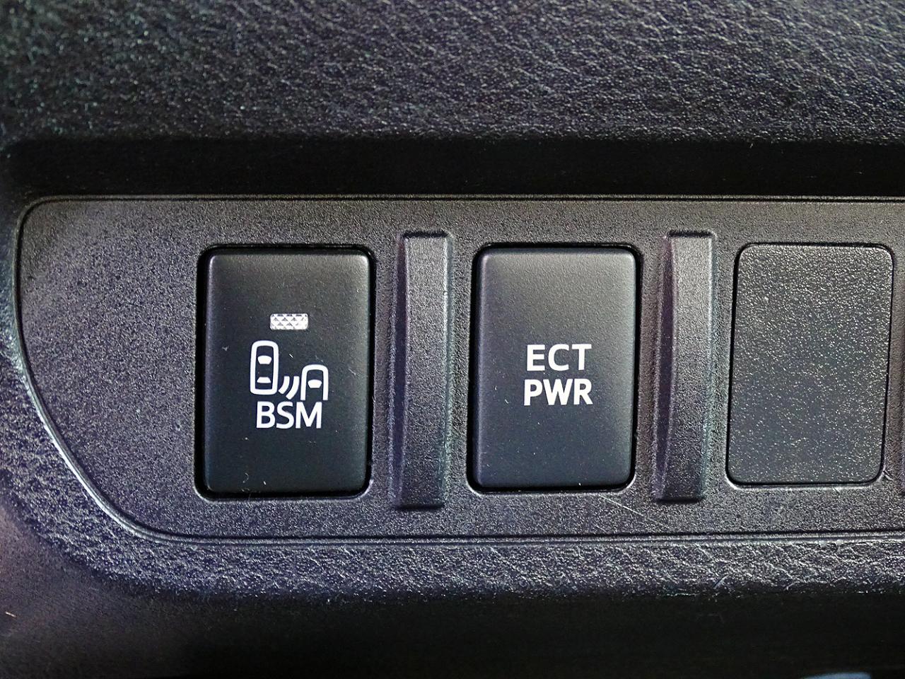 Toyota Tacoma 4WD  2021