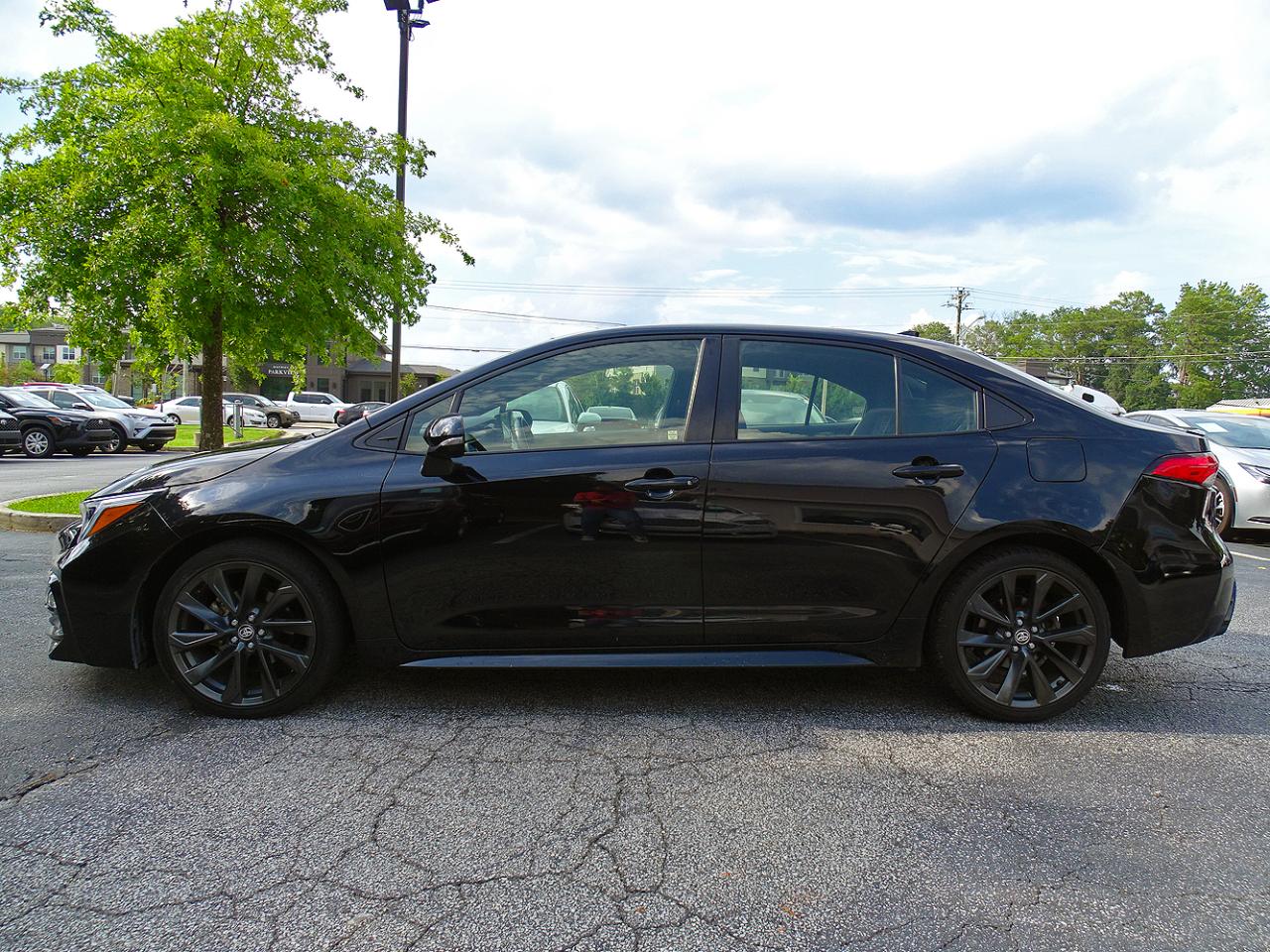 Toyota Corolla Hybrid SE FWD (Natl) 2023
