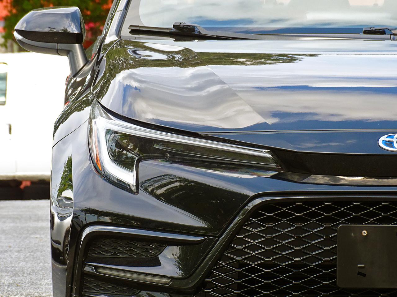 Toyota Corolla Hybrid SE FWD (Natl) 2023