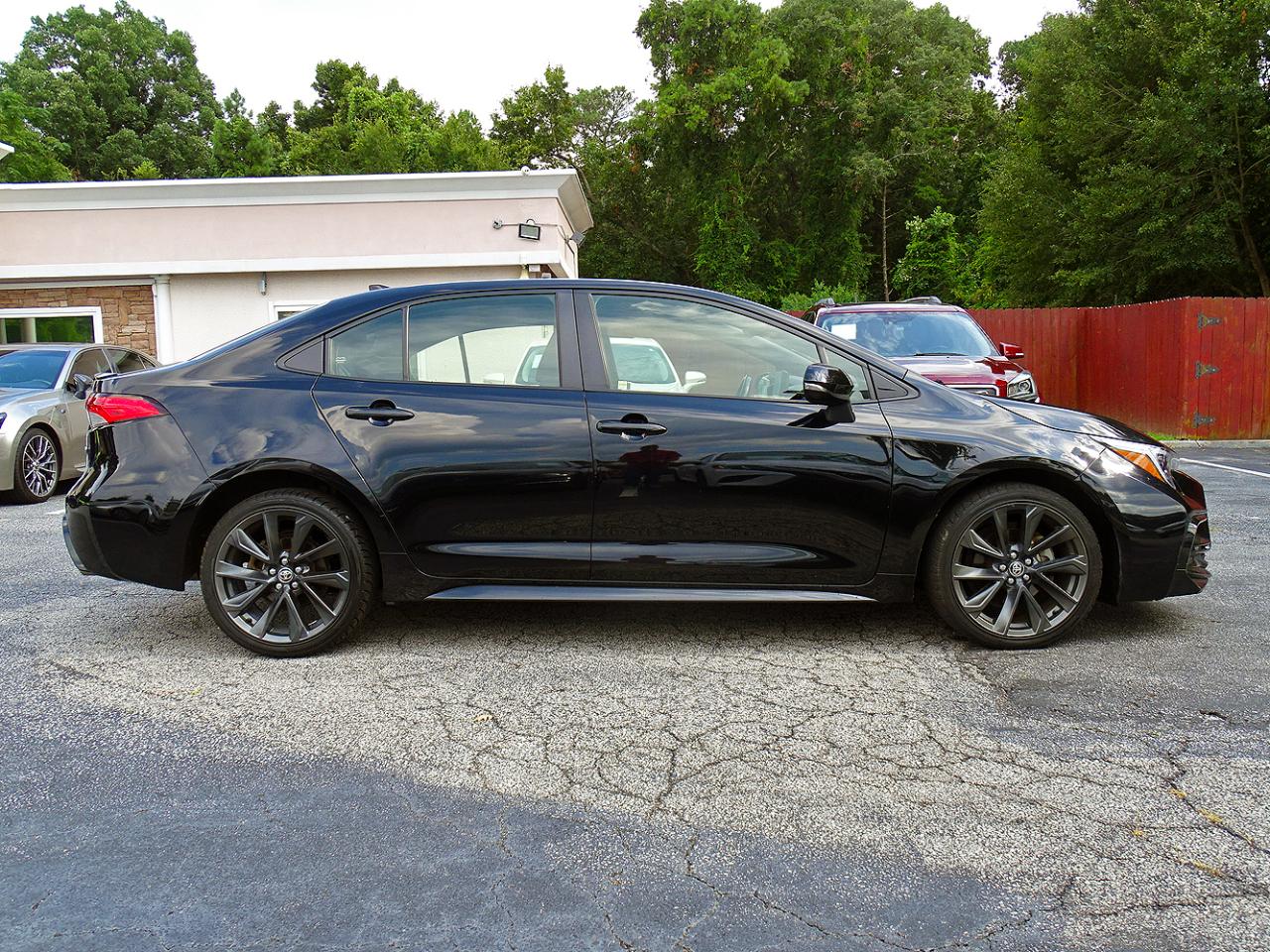 Toyota Corolla Hybrid SE FWD (Natl) 2023