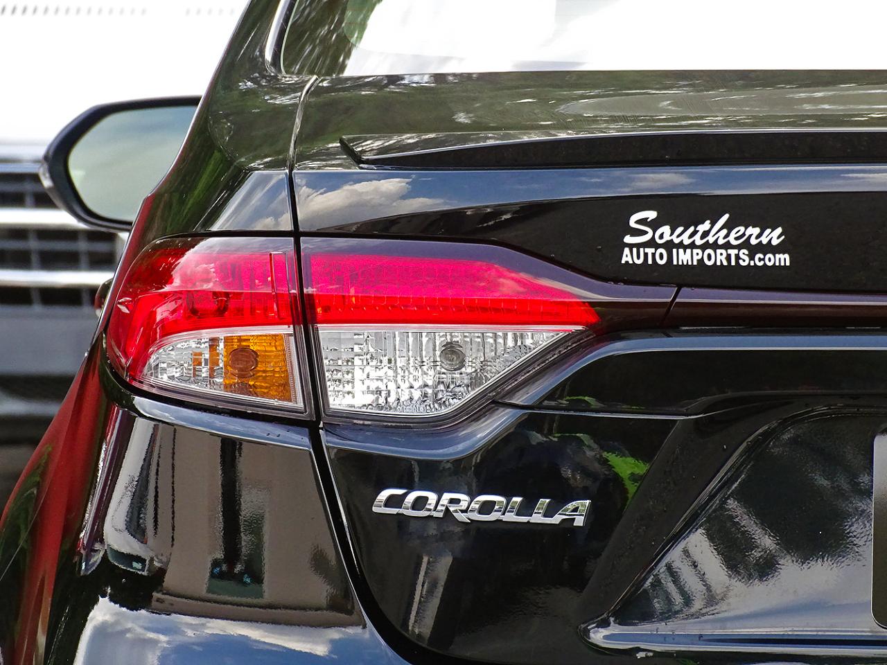 Toyota Corolla Hybrid SE FWD (Natl) 2023