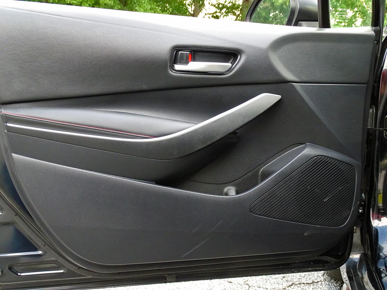 Toyota Corolla Hybrid SE FWD (Natl) 2023