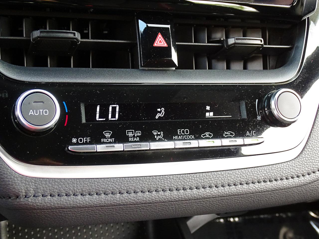 Toyota Corolla Hybrid SE FWD (Natl) 2023
