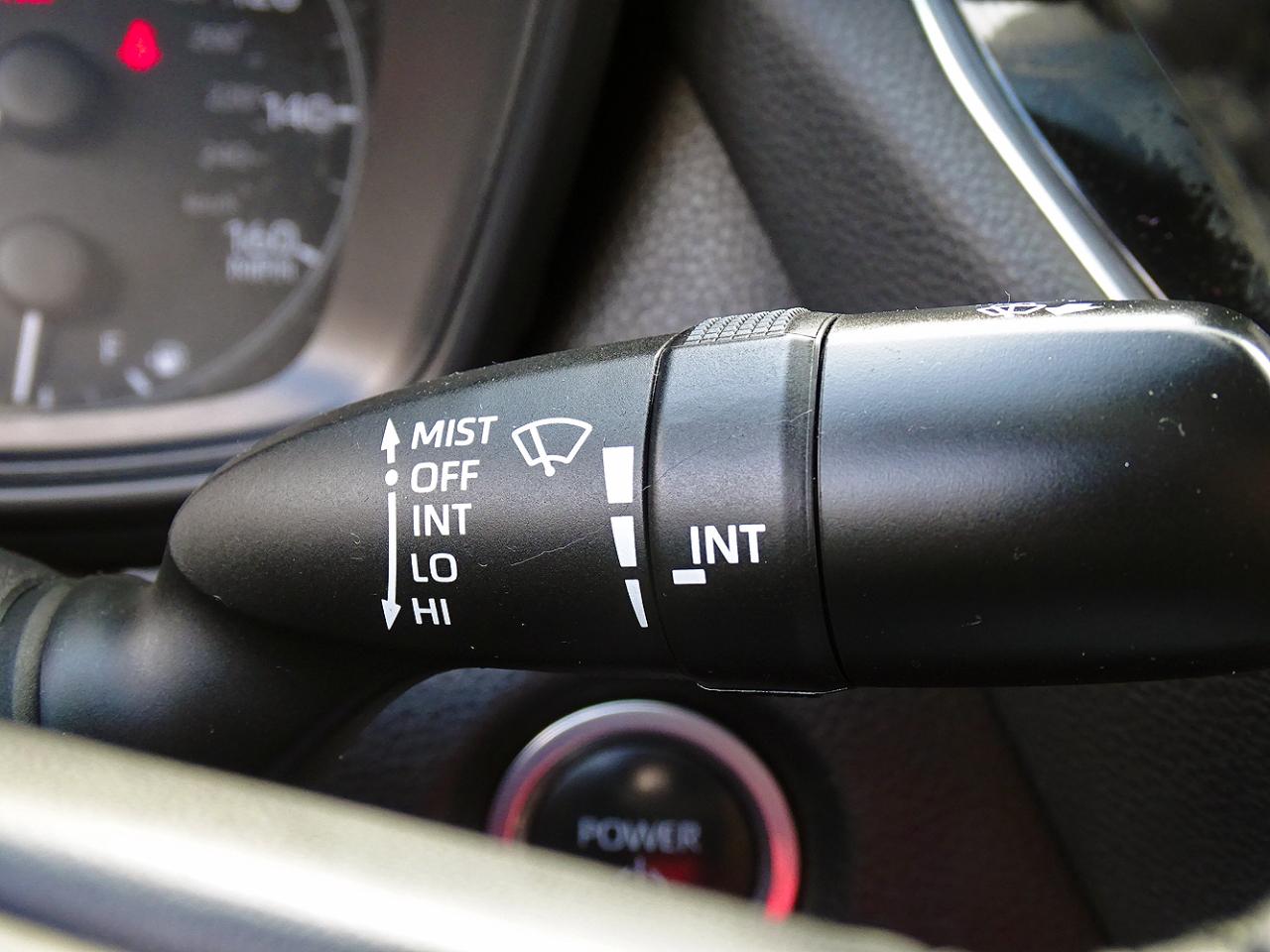Toyota Corolla Hybrid SE FWD (Natl) 2023