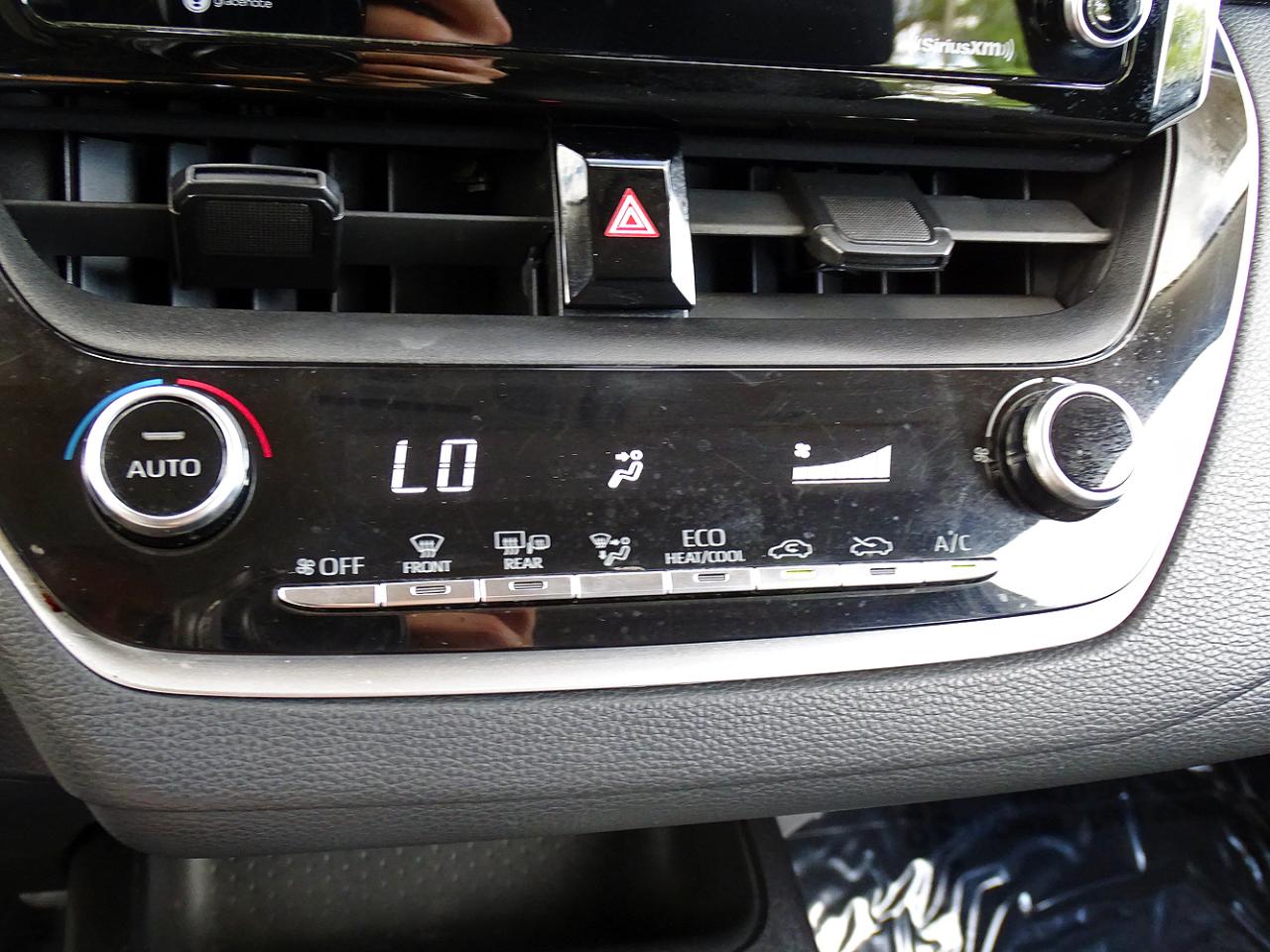 Toyota Corolla LE CVT (Natl) 2021