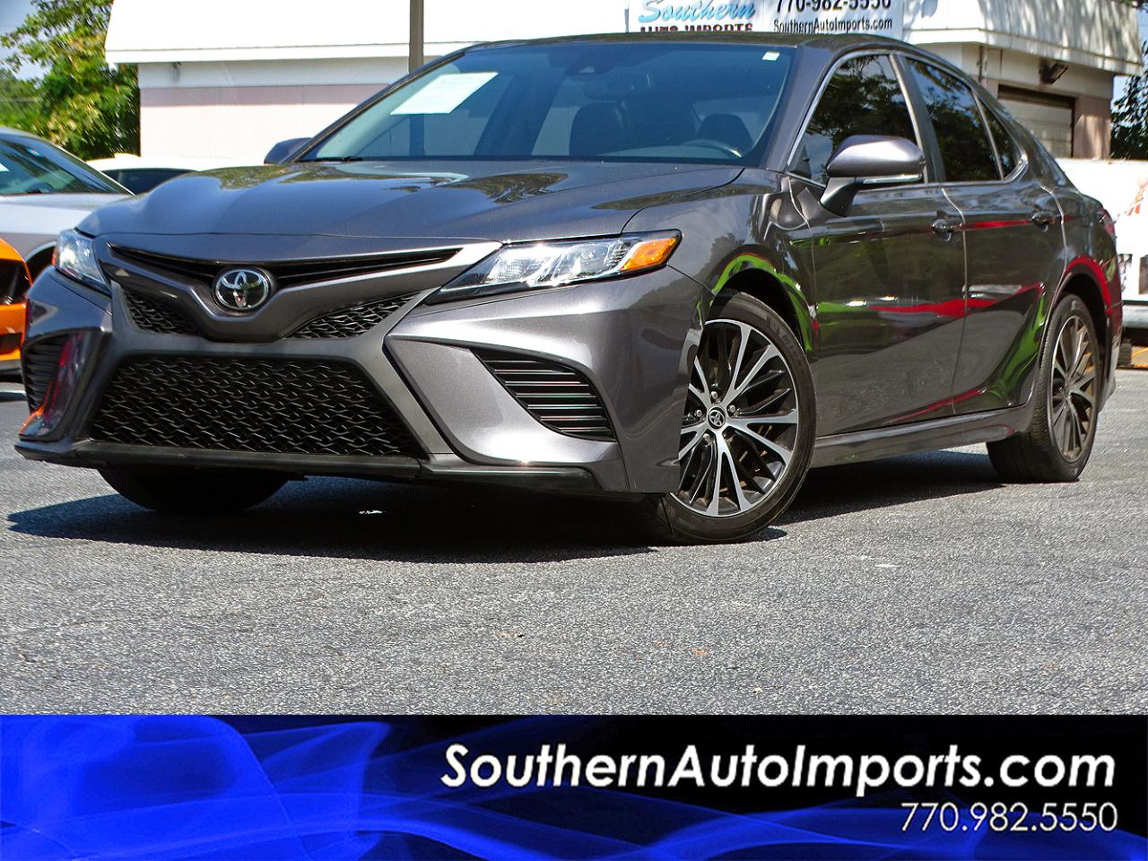 2020 Toyota Camry SE Auto (Natl)