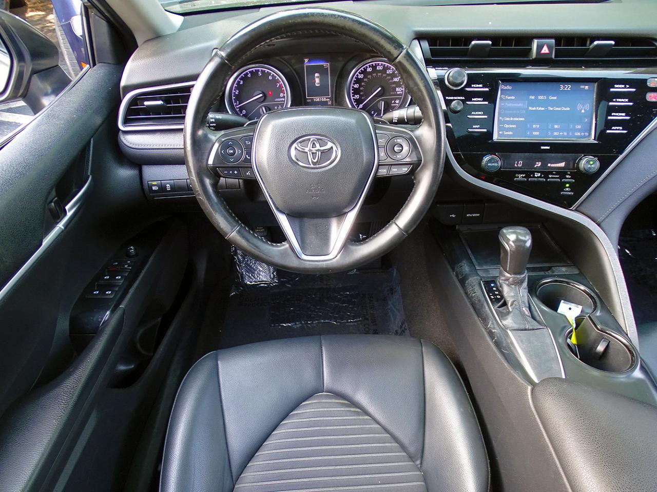Toyota Camry SE Auto (Natl) 2020