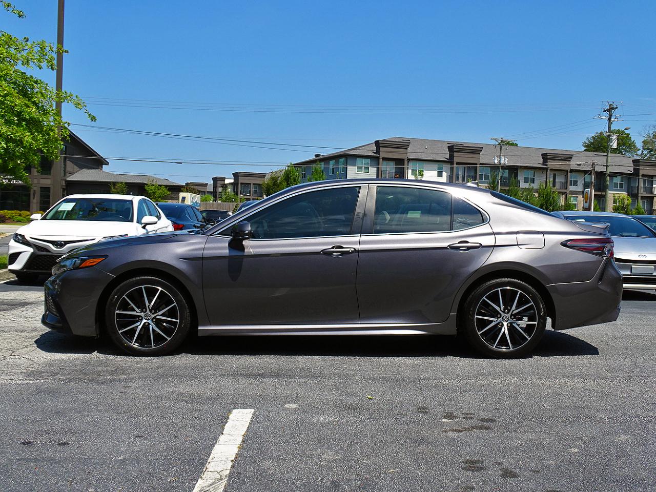Toyota Camry 4dr Sdn I4 Auto SE (Natl) 2023