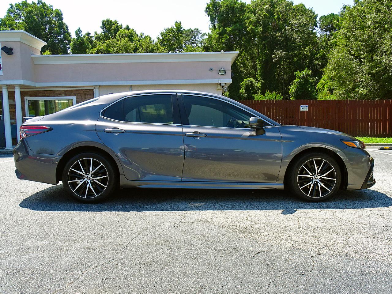 Toyota Camry 4dr Sdn I4 Auto SE (Natl) 2023