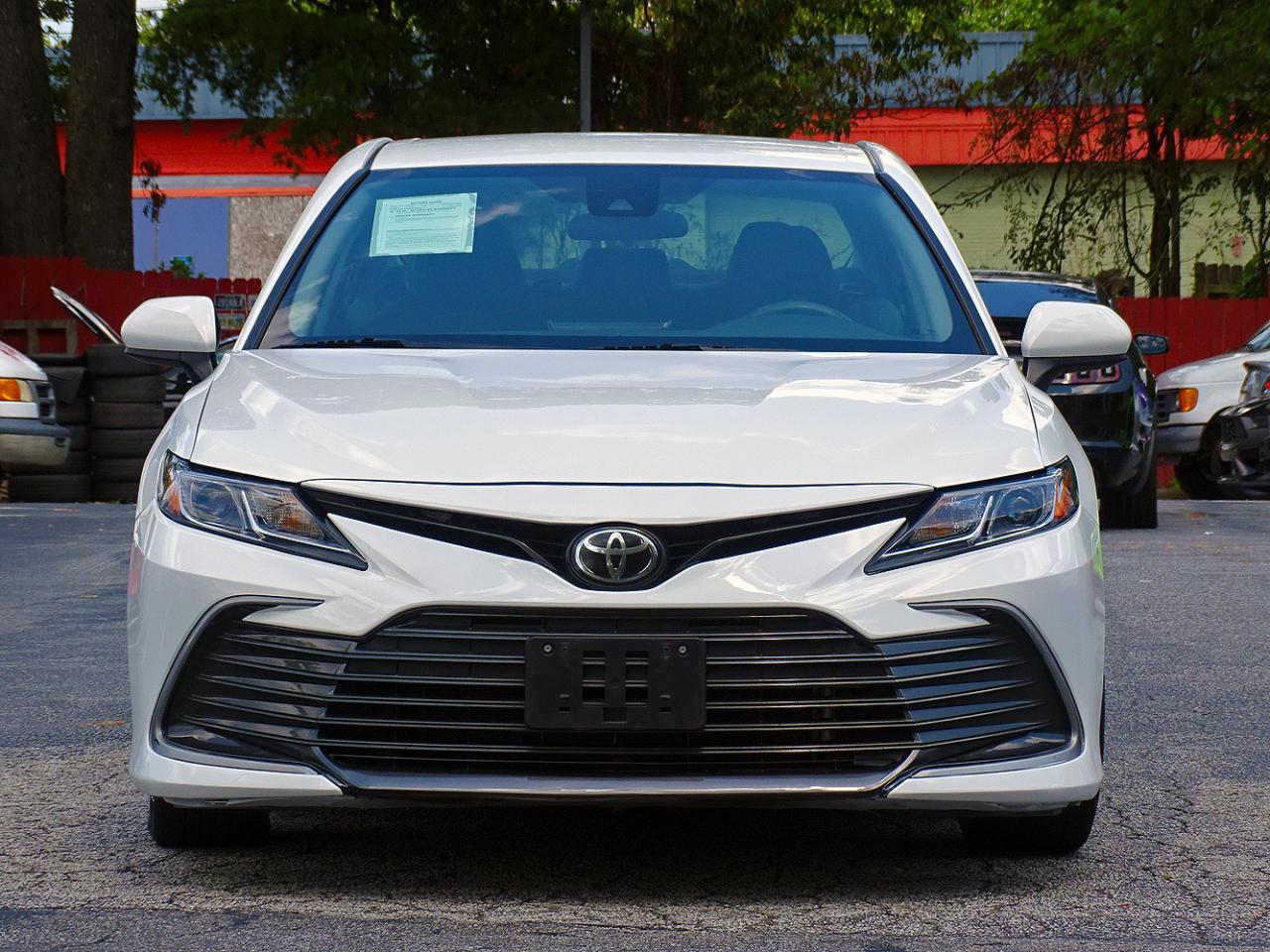 Toyota Camry LE Auto (Natl) 2021