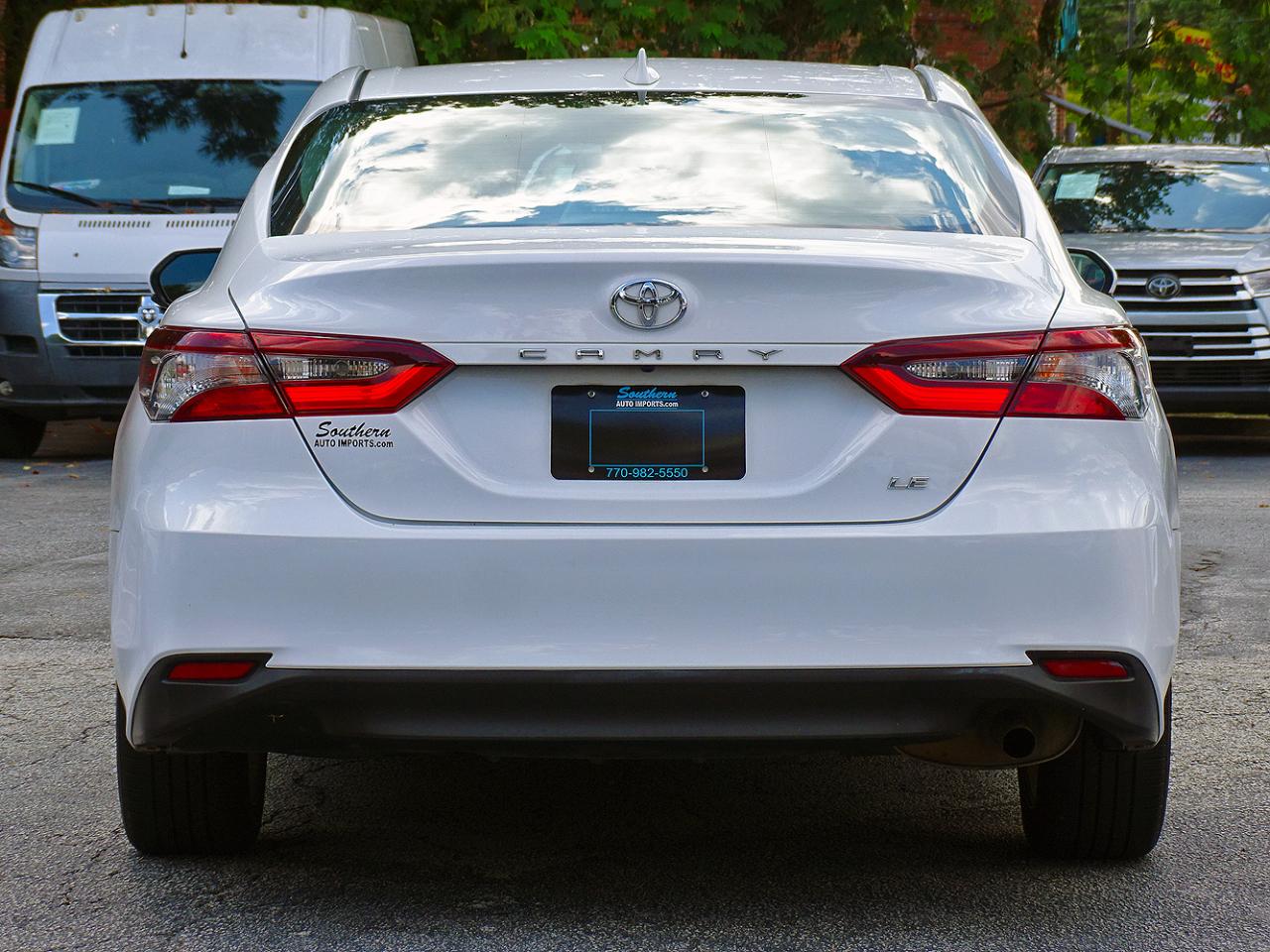 Toyota Camry LE Auto (Natl) 2021