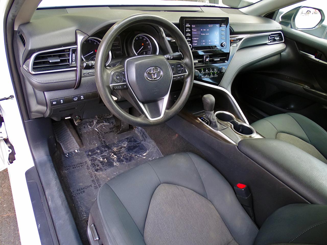 Toyota Camry LE Auto (Natl) 2021