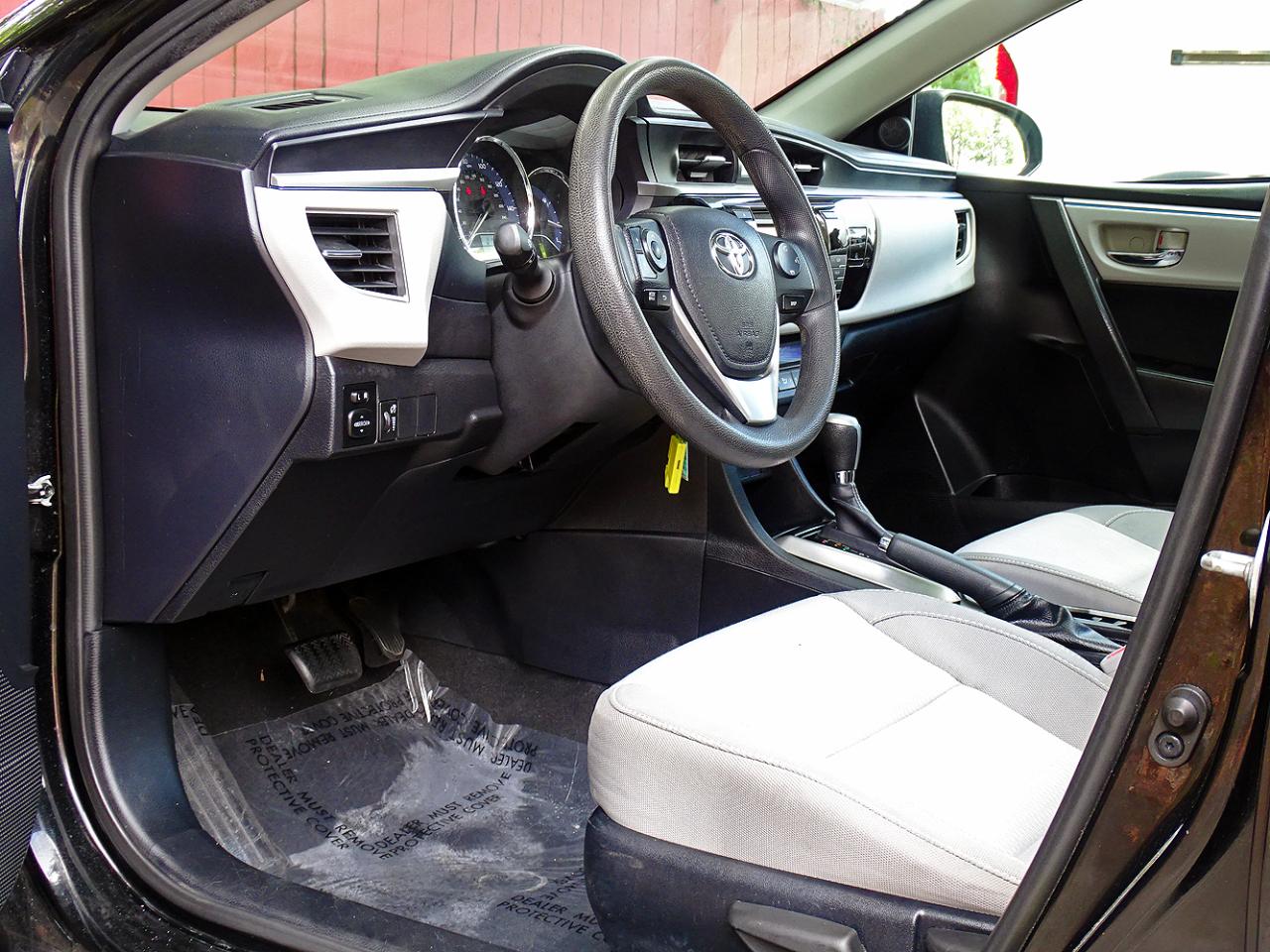 Toyota Corolla 4dr Sdn CVT LE Premium (Natl) 2014
