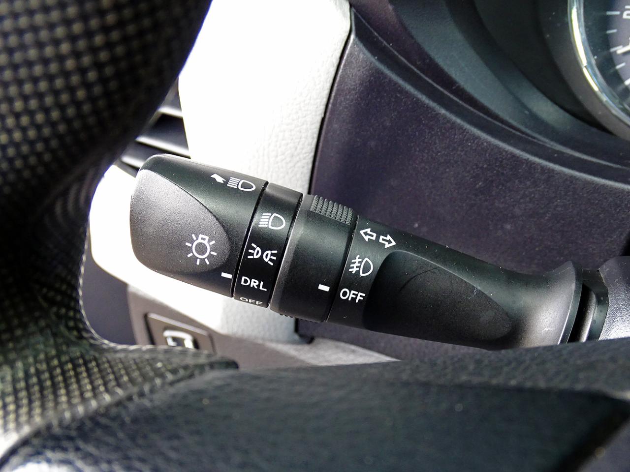 Toyota Corolla 4dr Sdn CVT LE Premium (Natl) 2014