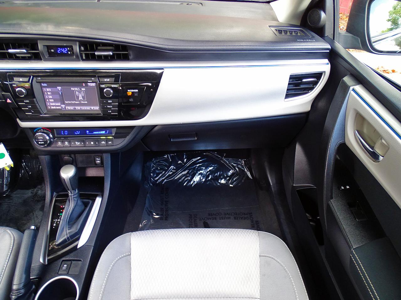 Toyota Corolla 4dr Sdn CVT LE Premium (Natl) 2014