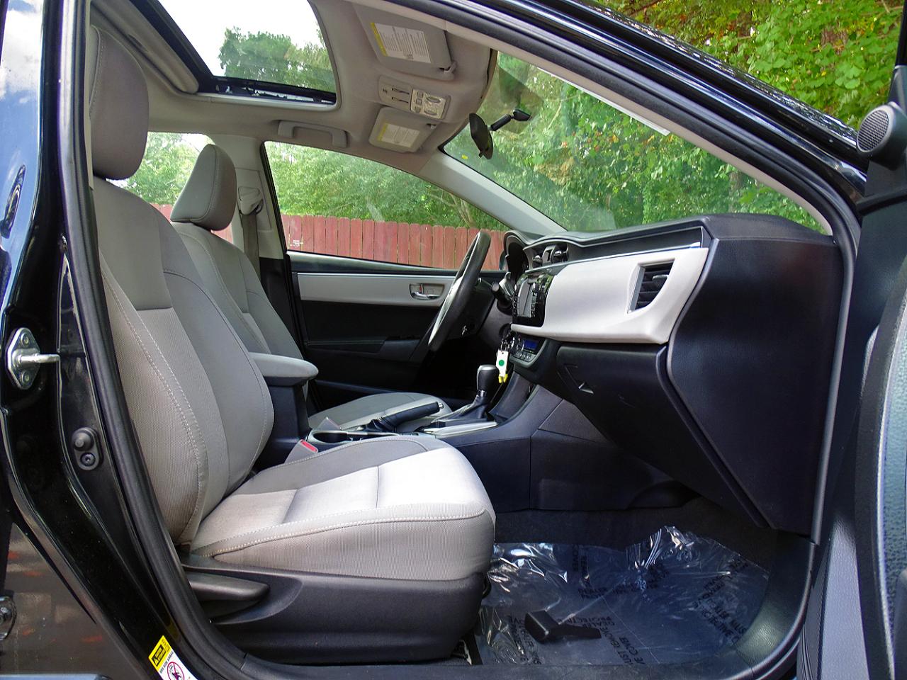 Toyota Corolla 4dr Sdn CVT LE Premium (Natl) 2014