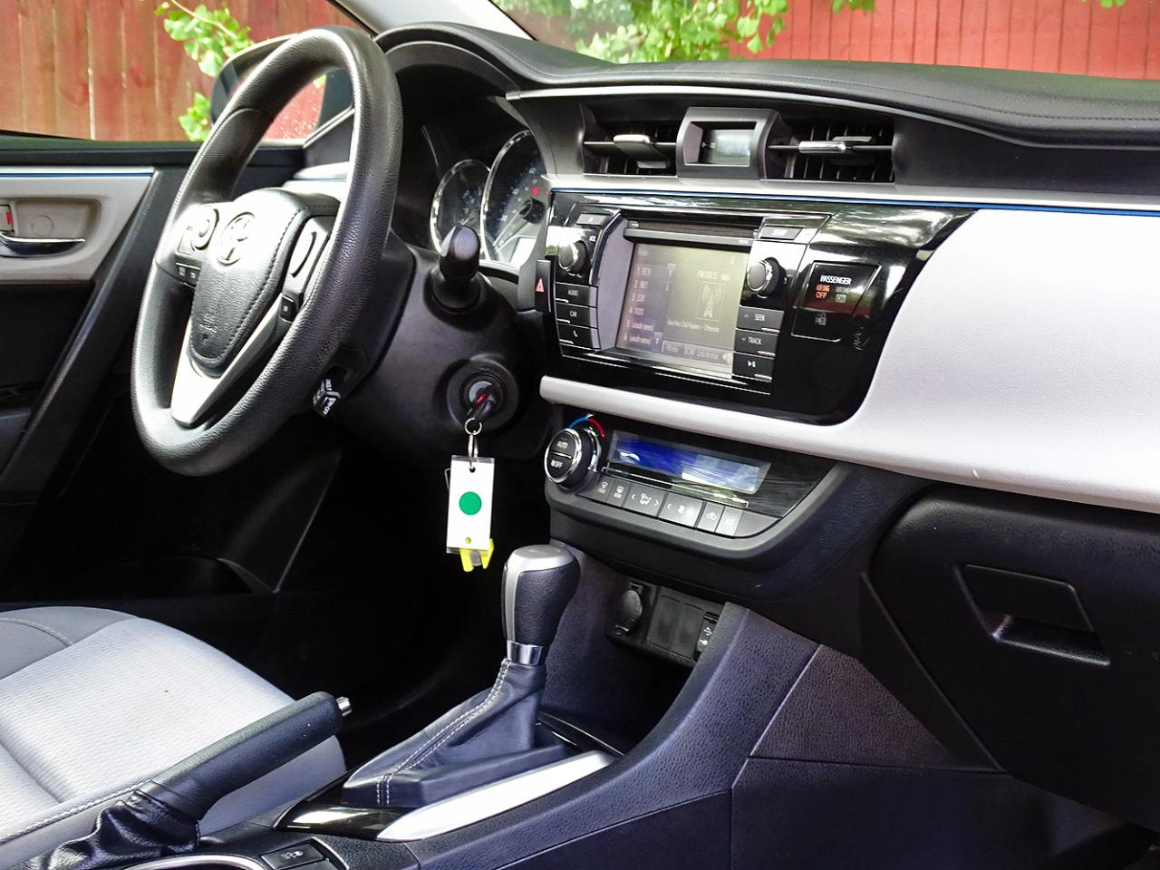 Toyota Corolla 4dr Sdn CVT LE Premium (Natl) 2014