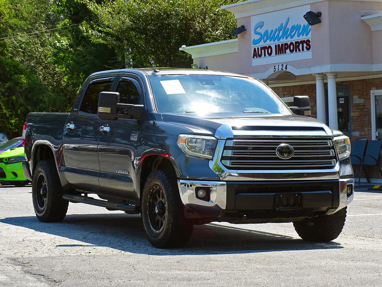 Toyota Tundra 4WD Limited CrewMax 5.5' Bed 5.7L FFV (Natl) 2018