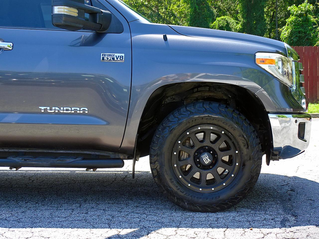 Toyota Tundra 4WD Limited CrewMax 5.5' Bed 5.7L FFV (Natl) 2018