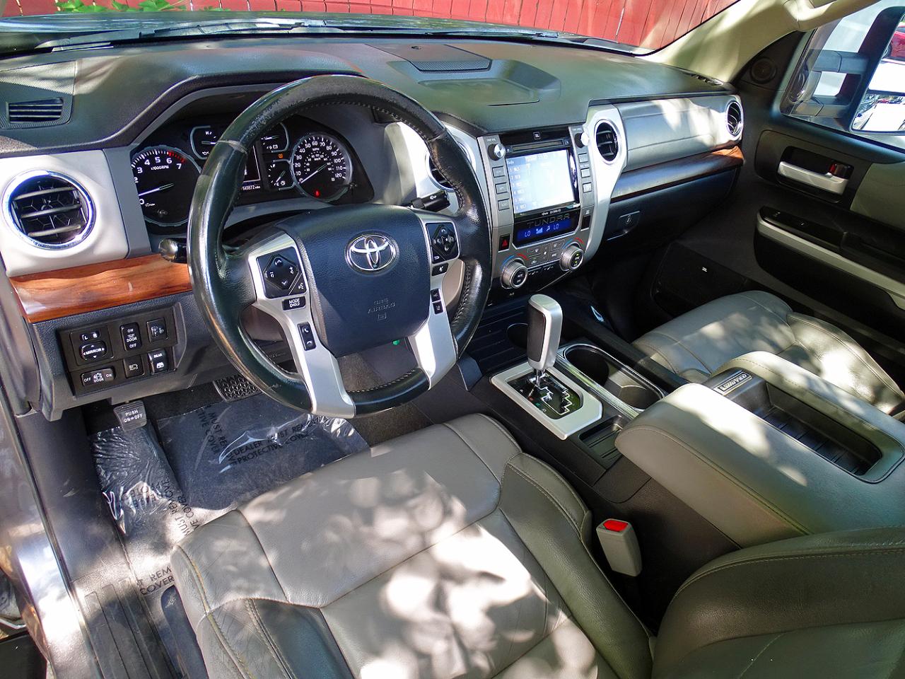 Toyota Tundra 4WD Limited CrewMax 5.5' Bed 5.7L FFV (Natl) 2018