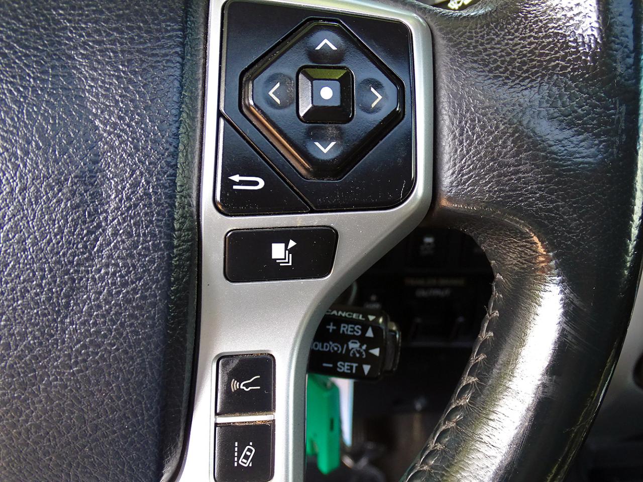 Toyota Tundra 4WD Limited CrewMax 5.5' Bed 5.7L FFV (Natl) 2018