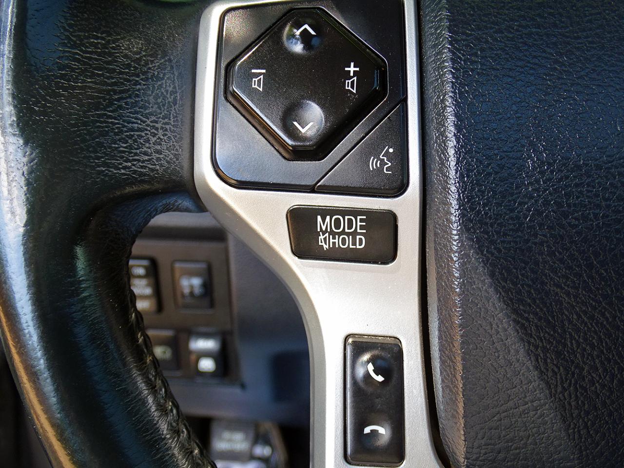 Toyota Tundra 4WD Limited CrewMax 5.5' Bed 5.7L FFV (Natl) 2018