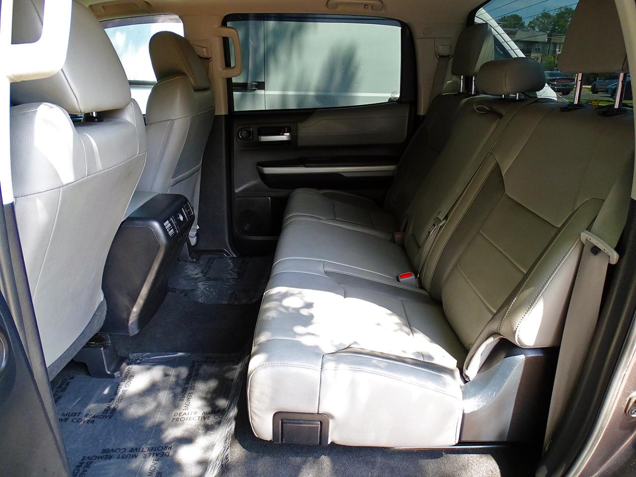 Toyota Tundra 4WD Limited CrewMax 5.5' Bed 5.7L FFV (Natl) 2018