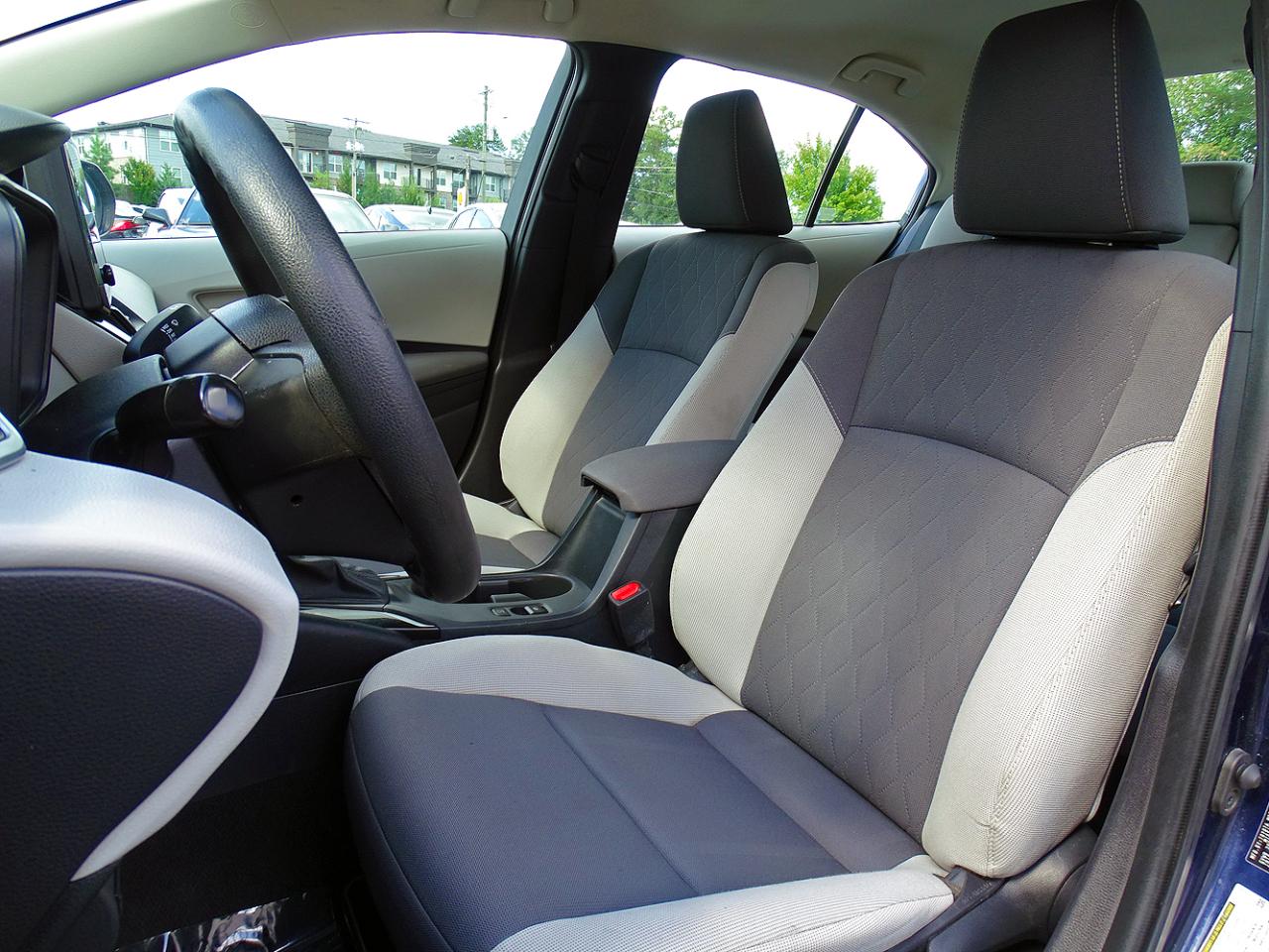 Toyota Corolla LE CVT (Natl) 2023