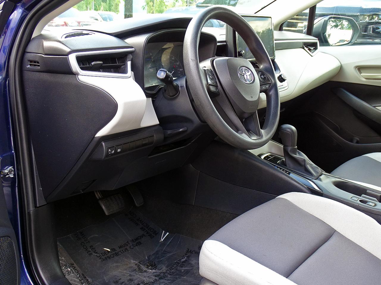 Toyota Corolla LE CVT (Natl) 2023