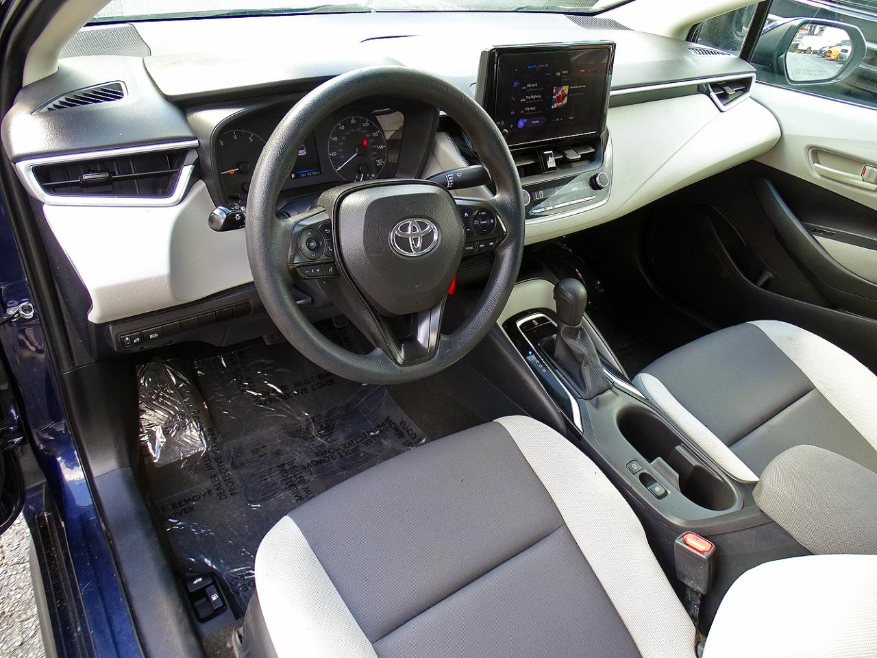 Toyota Corolla LE CVT (Natl) 2023