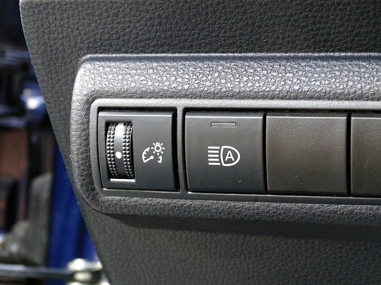 Toyota Corolla LE CVT (Natl) 2023