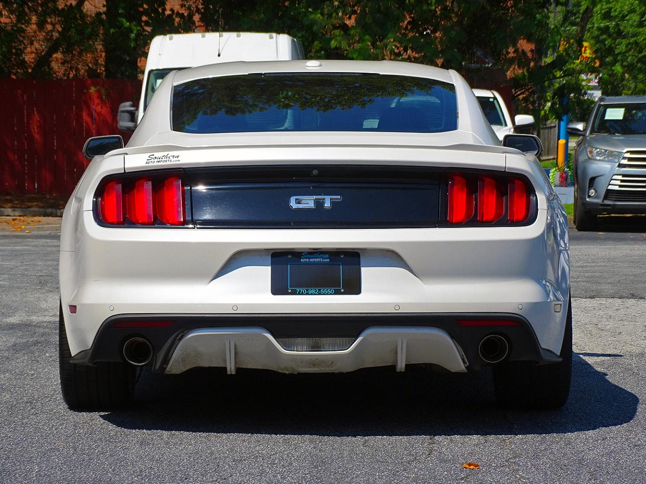 Ford Mustang photo 12