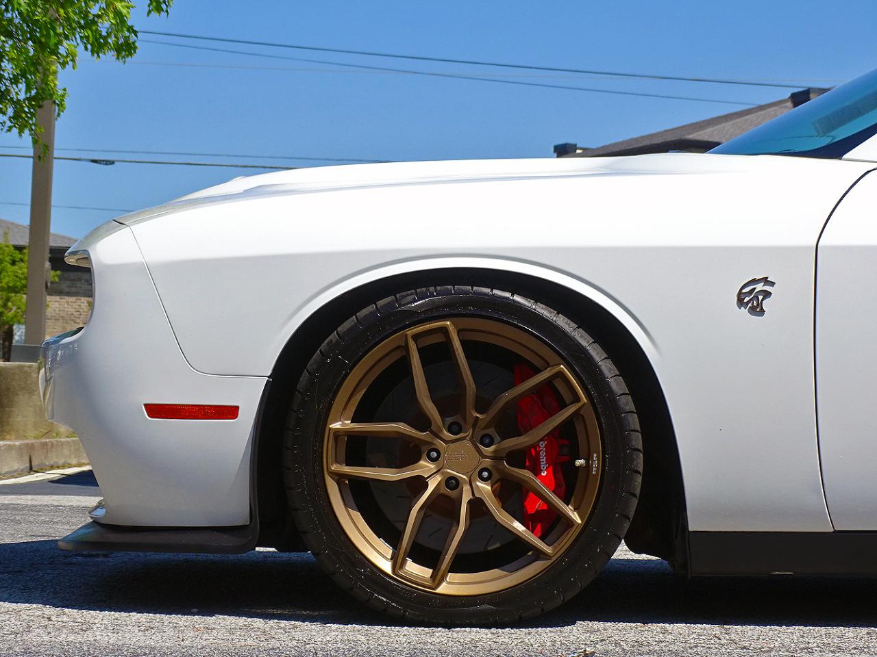 Dodge Challenger photo 8