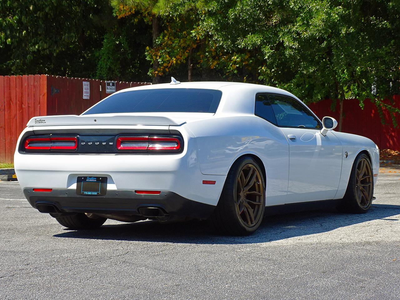 Dodge Challenger photo 16