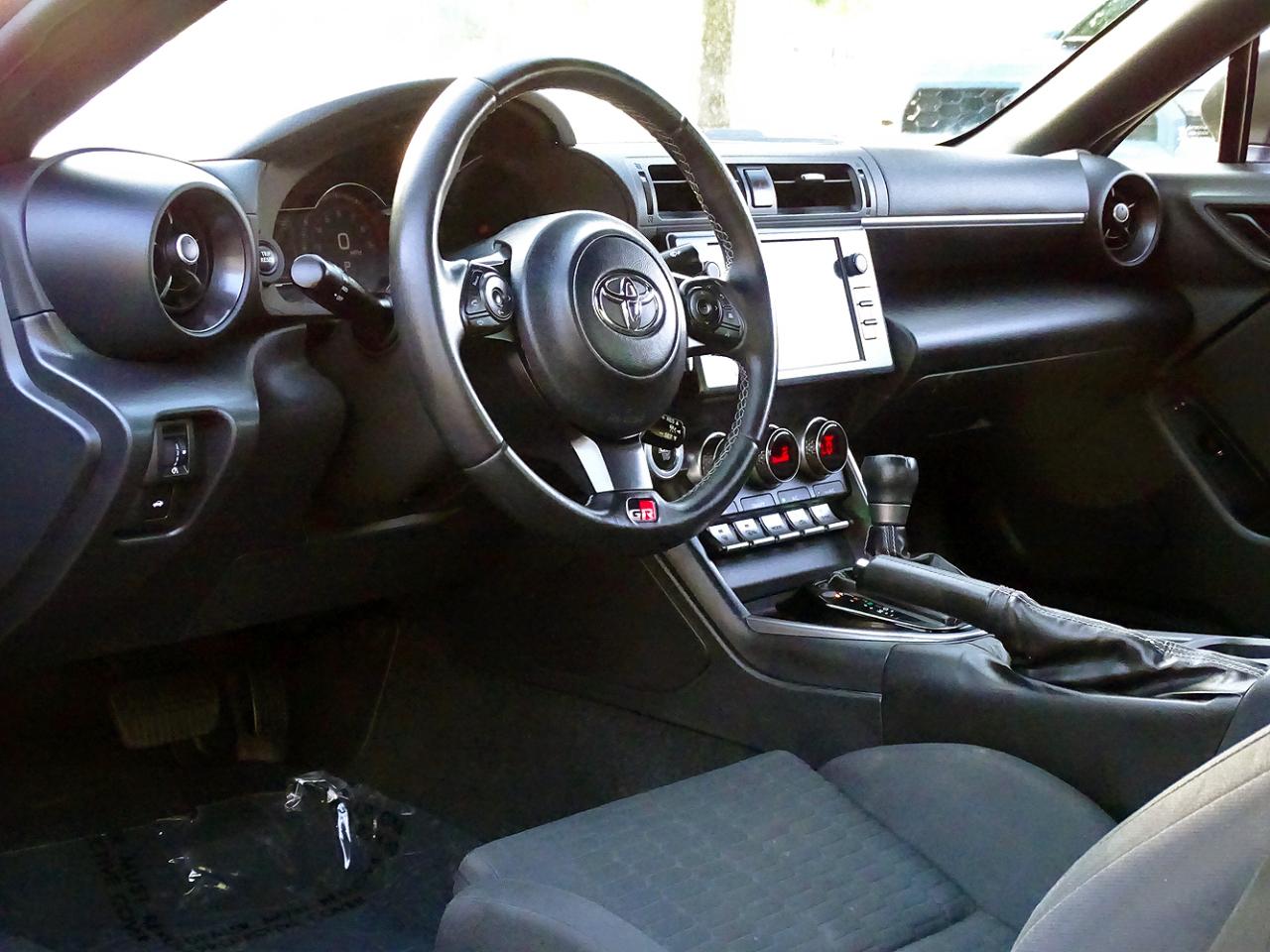 Toyota GR86 photo 15