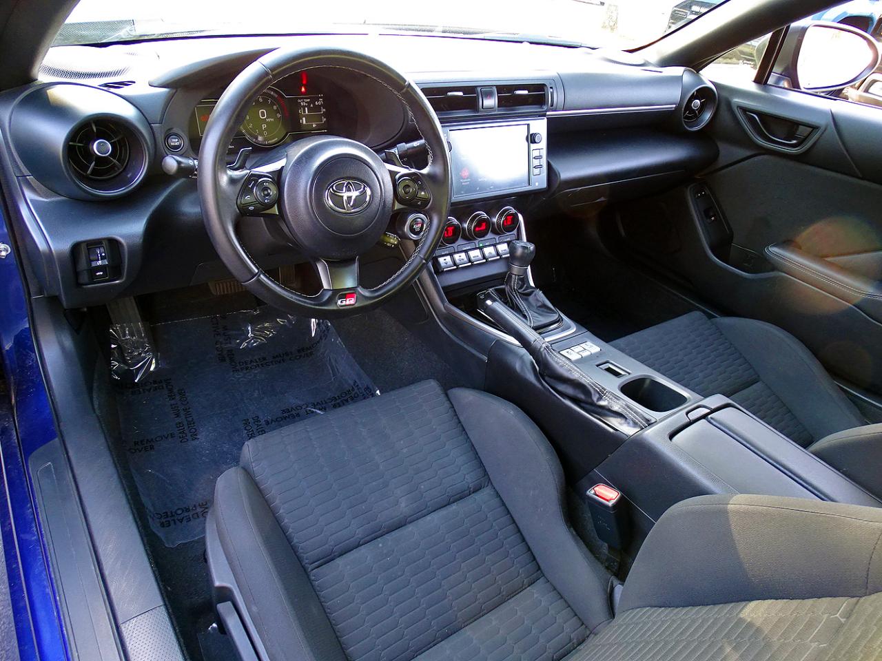 Toyota GR86 photo 16
