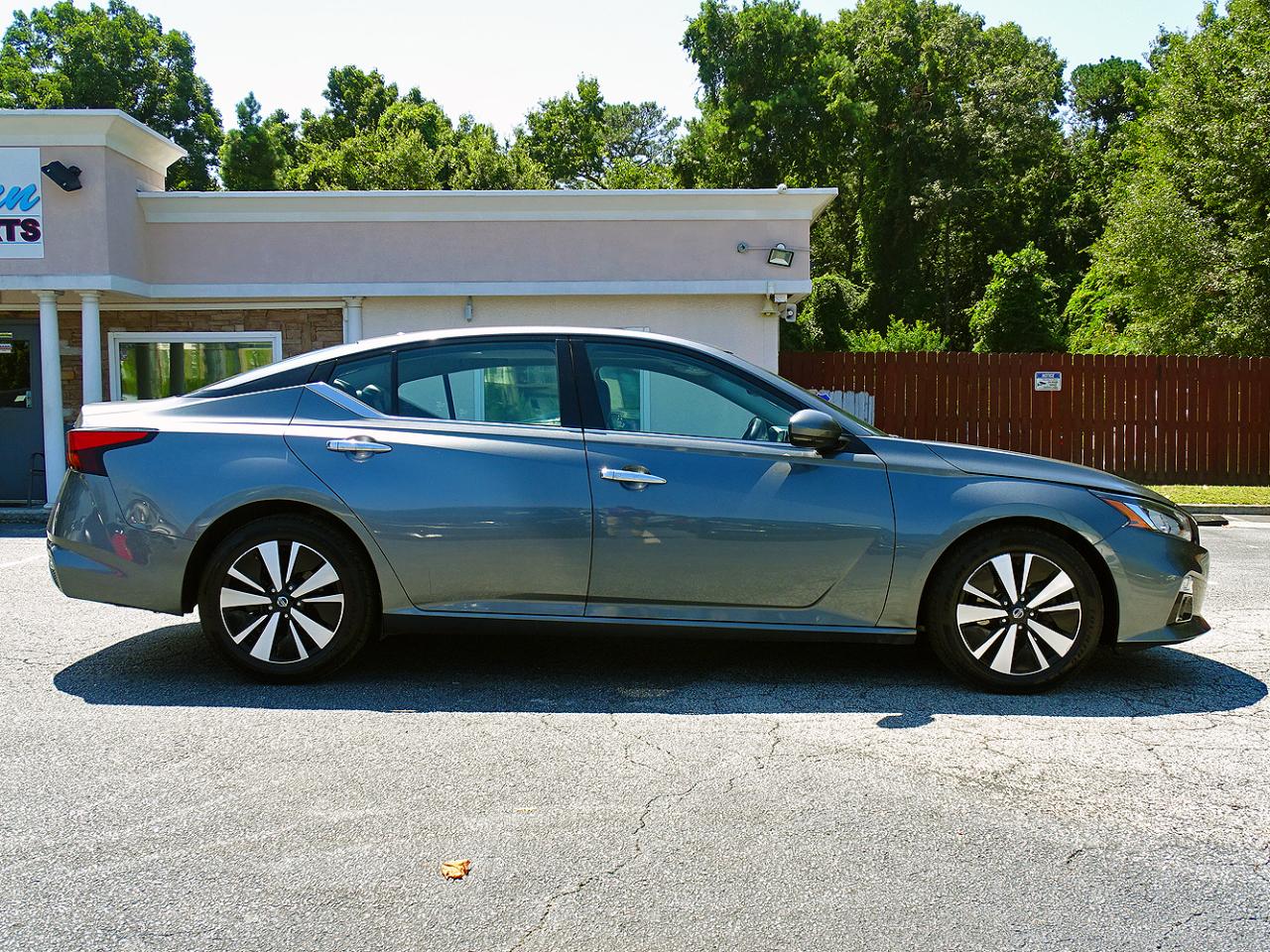 Nissan Altima 2.5 SL Sedan 2020