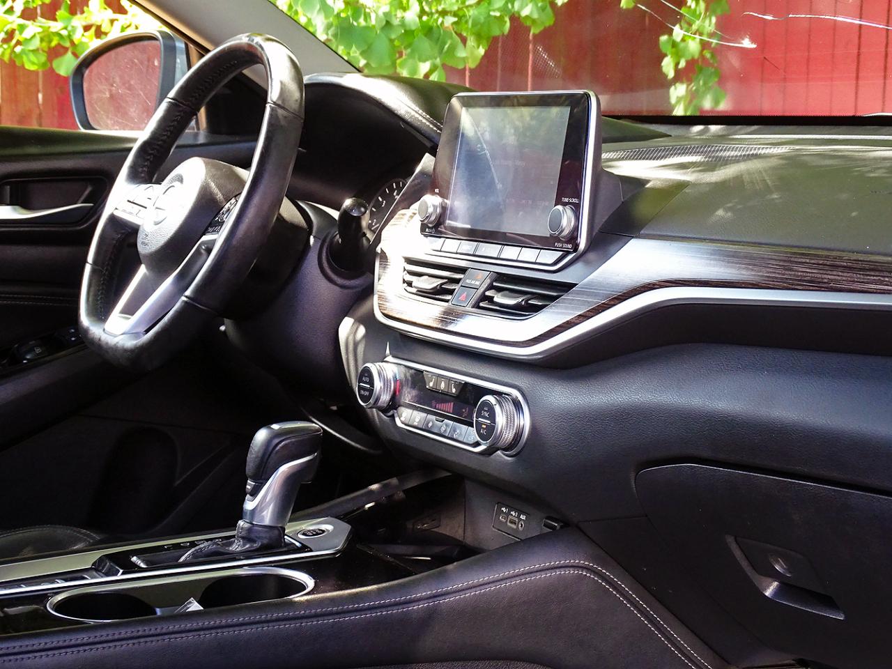 Nissan Altima 2.5 SL Sedan 2020