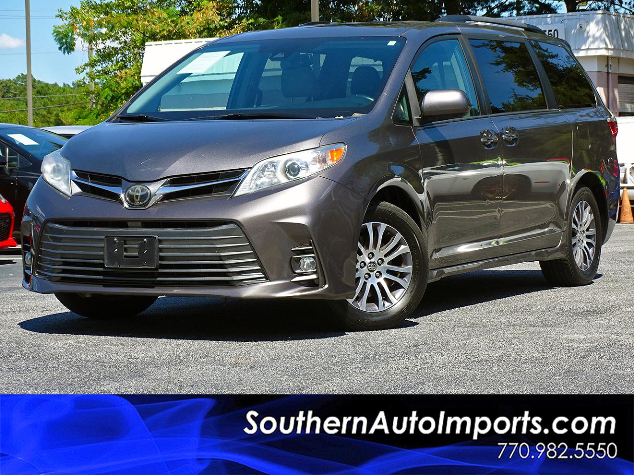 2020 Toyota Sienna XLE 8-Passenger FWD