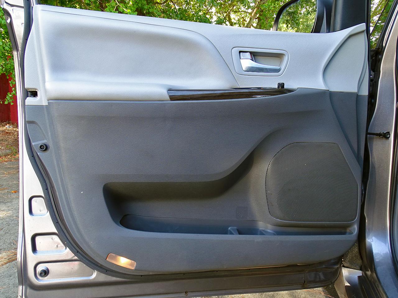Toyota Sienna XLE 8-Passenger FWD 2020