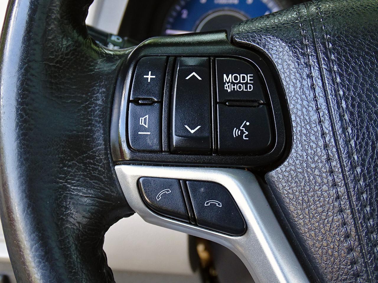 Toyota Sienna XLE 8-Passenger FWD 2020