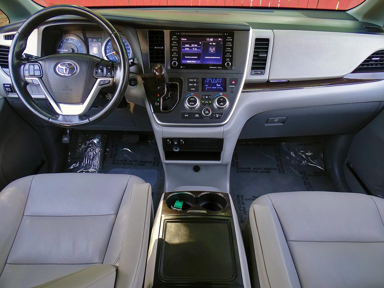 Toyota Sienna XLE 8-Passenger FWD 2020