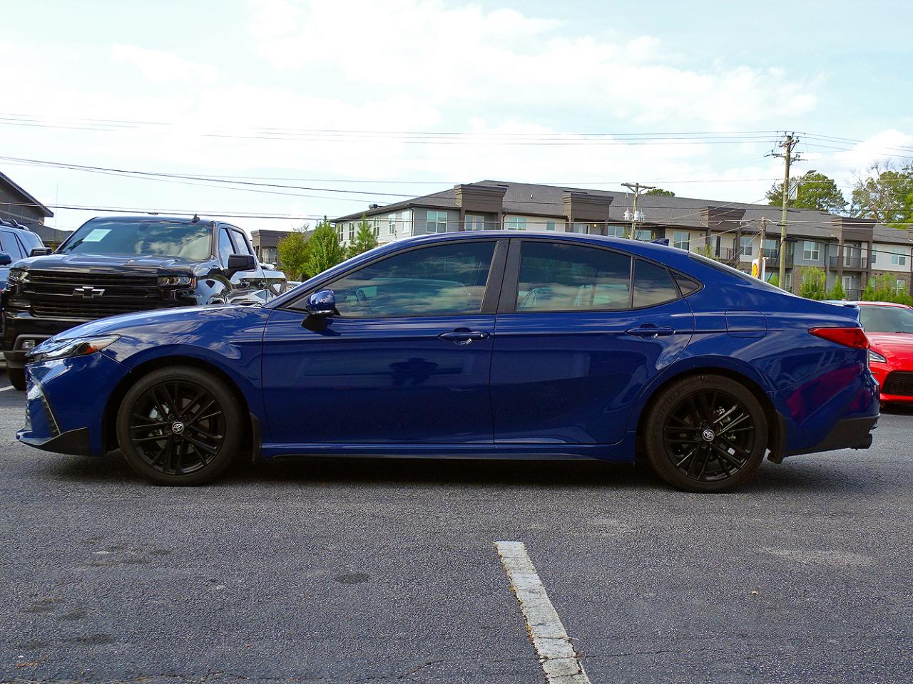 Toyota Camry SE 2025
